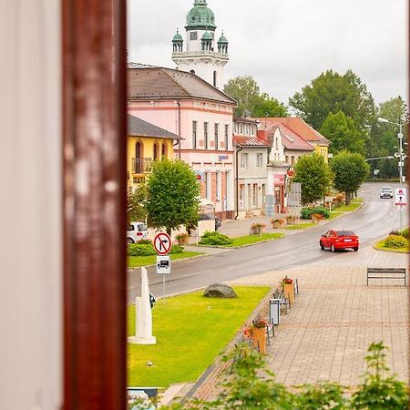 2- posteľová izba s kúpeľňou EMKA v PENZION TRSTENÁ Esterno foto